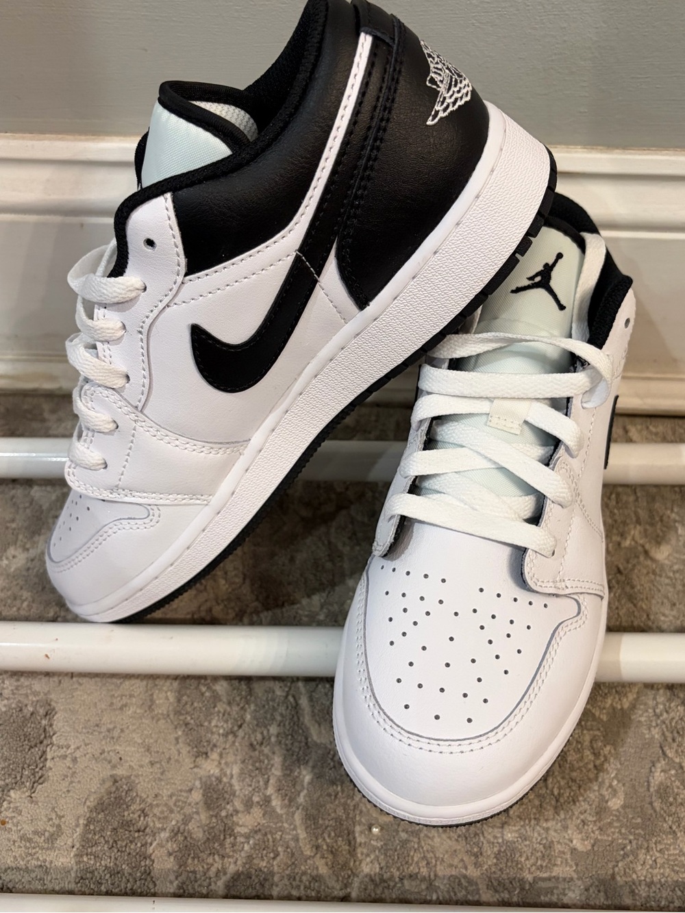 NIB ✨ Nike Air Jordan 1 Low White Black GS Youth Size 5Y / Women 6.5